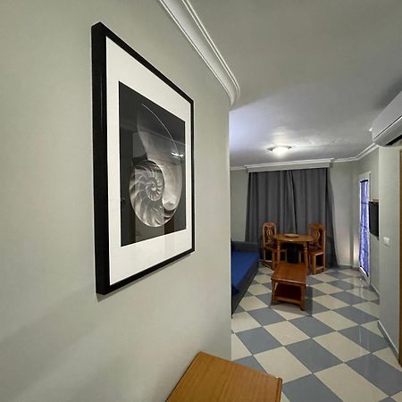Apartamentos Nina De Oro توريمولينوس المظهر الخارجي الصورة