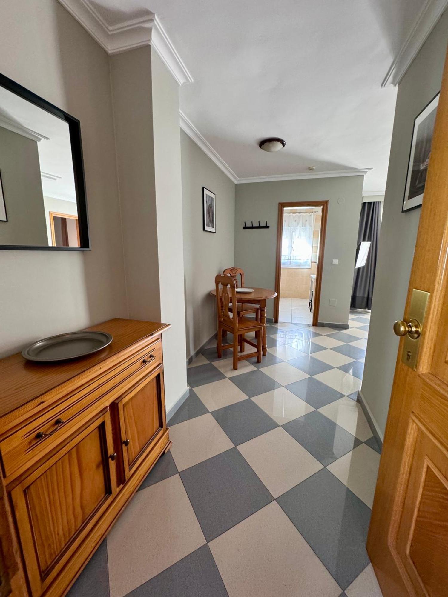 Apartamentos Nina De Oro توريمولينوس المظهر الخارجي الصورة
