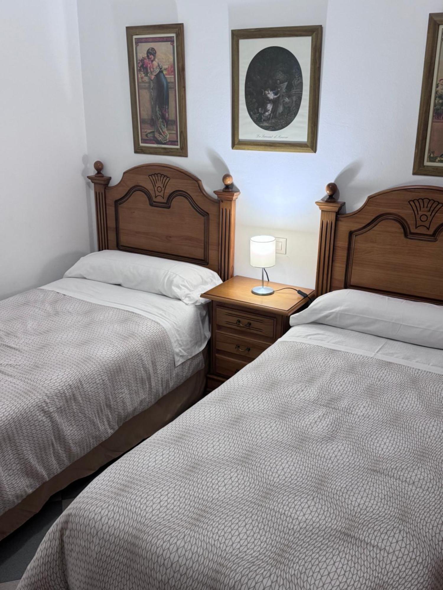 Apartamentos Nina De Oro توريمولينوس المظهر الخارجي الصورة
