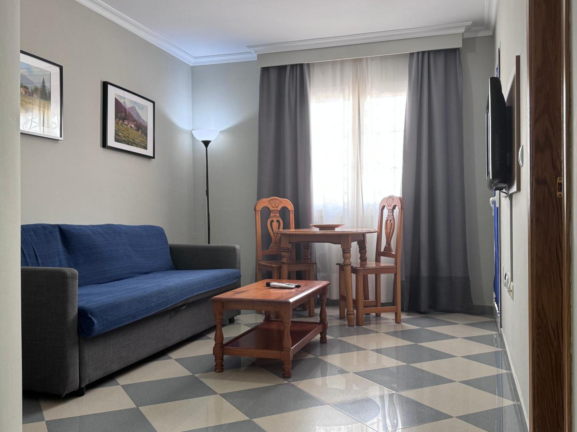 Apartamentos Nina De Oro توريمولينوس المظهر الخارجي الصورة