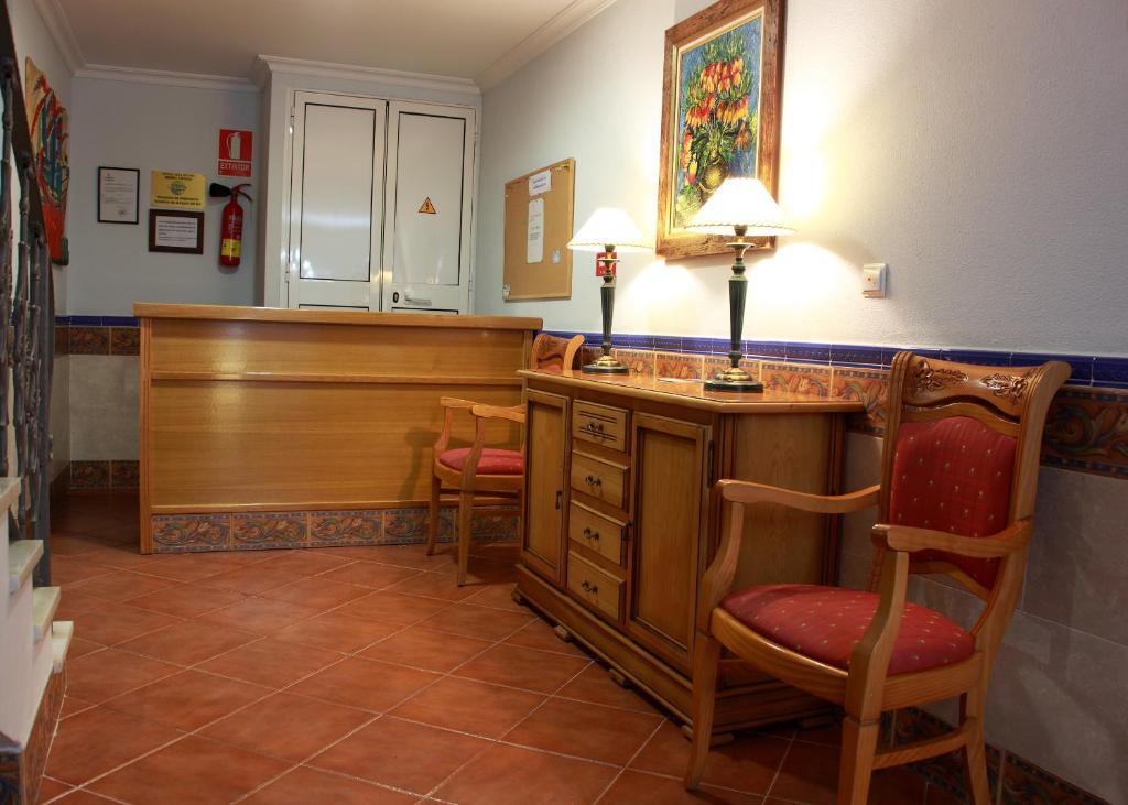Apartamentos Nina De Oro توريمولينوس المظهر الخارجي الصورة